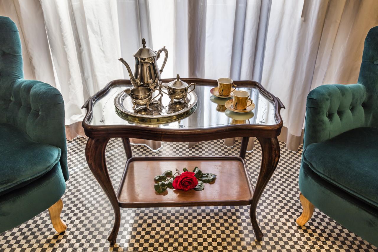 Bed and Breakfast Manzoni 46 - Ospitalita Siciliana Милаццо Экстерьер фото